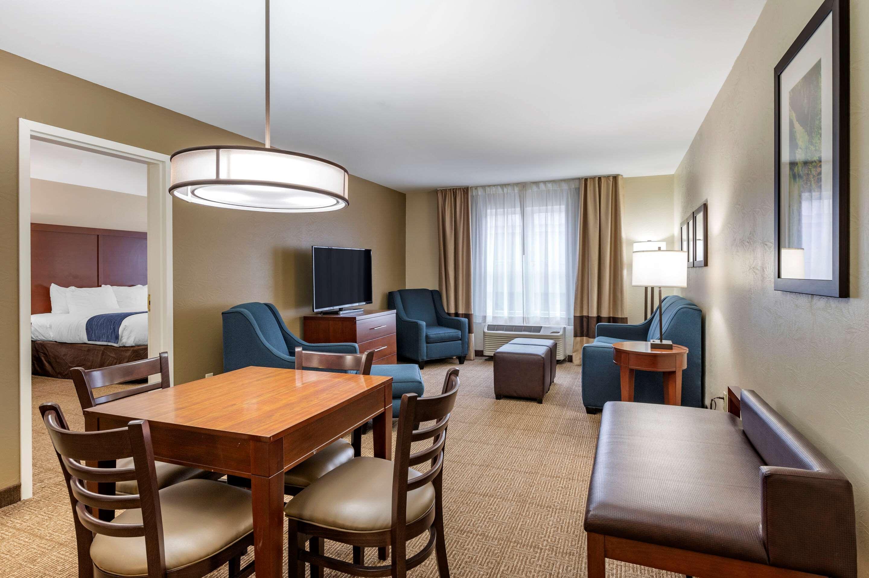 Comfort Inn & Suites Northern Kentucky Wilder Exteriér fotografie