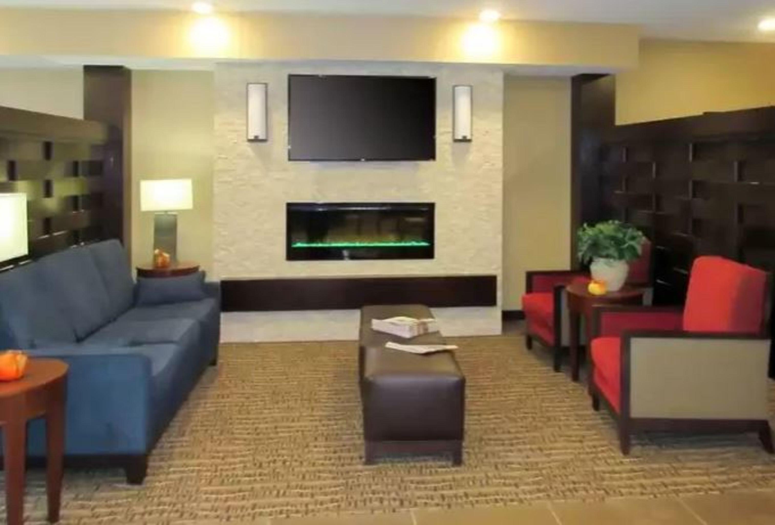 Comfort Inn & Suites Northern Kentucky Wilder Exteriér fotografie
