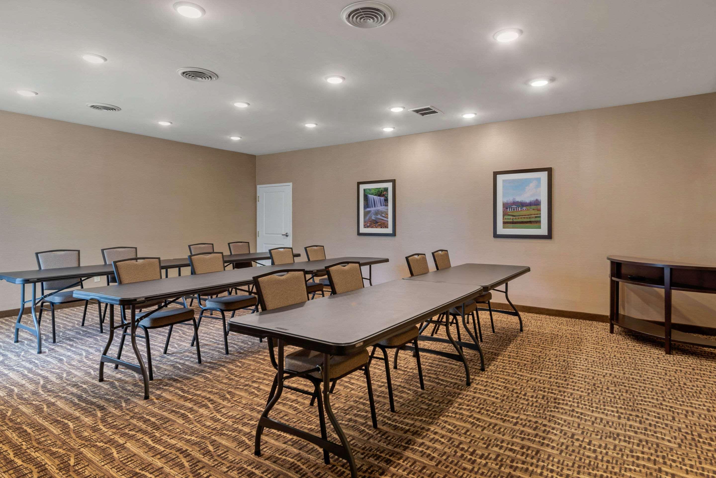 Comfort Inn & Suites Northern Kentucky Wilder Exteriér fotografie