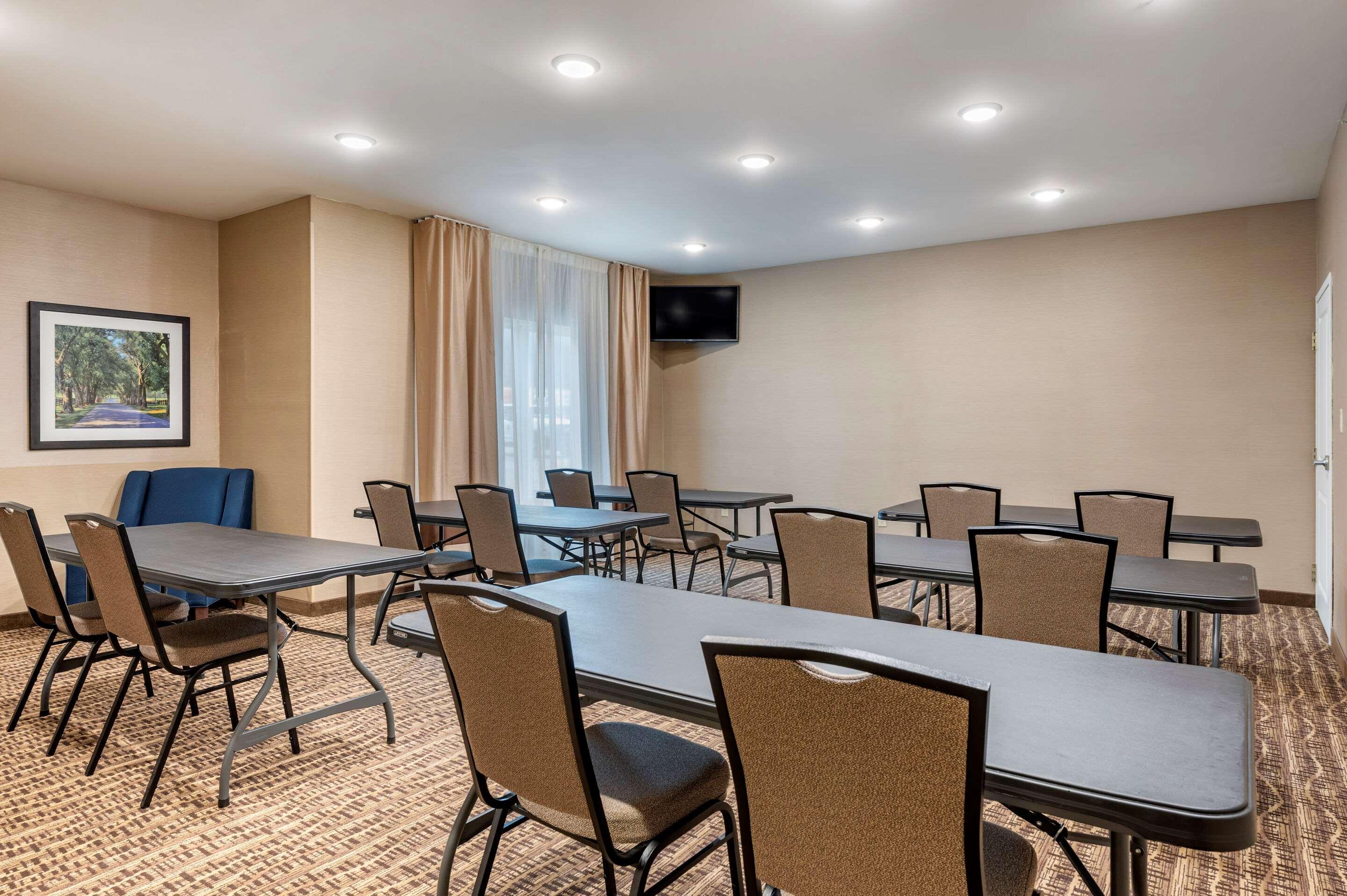 Comfort Inn & Suites Northern Kentucky Wilder Exteriér fotografie
