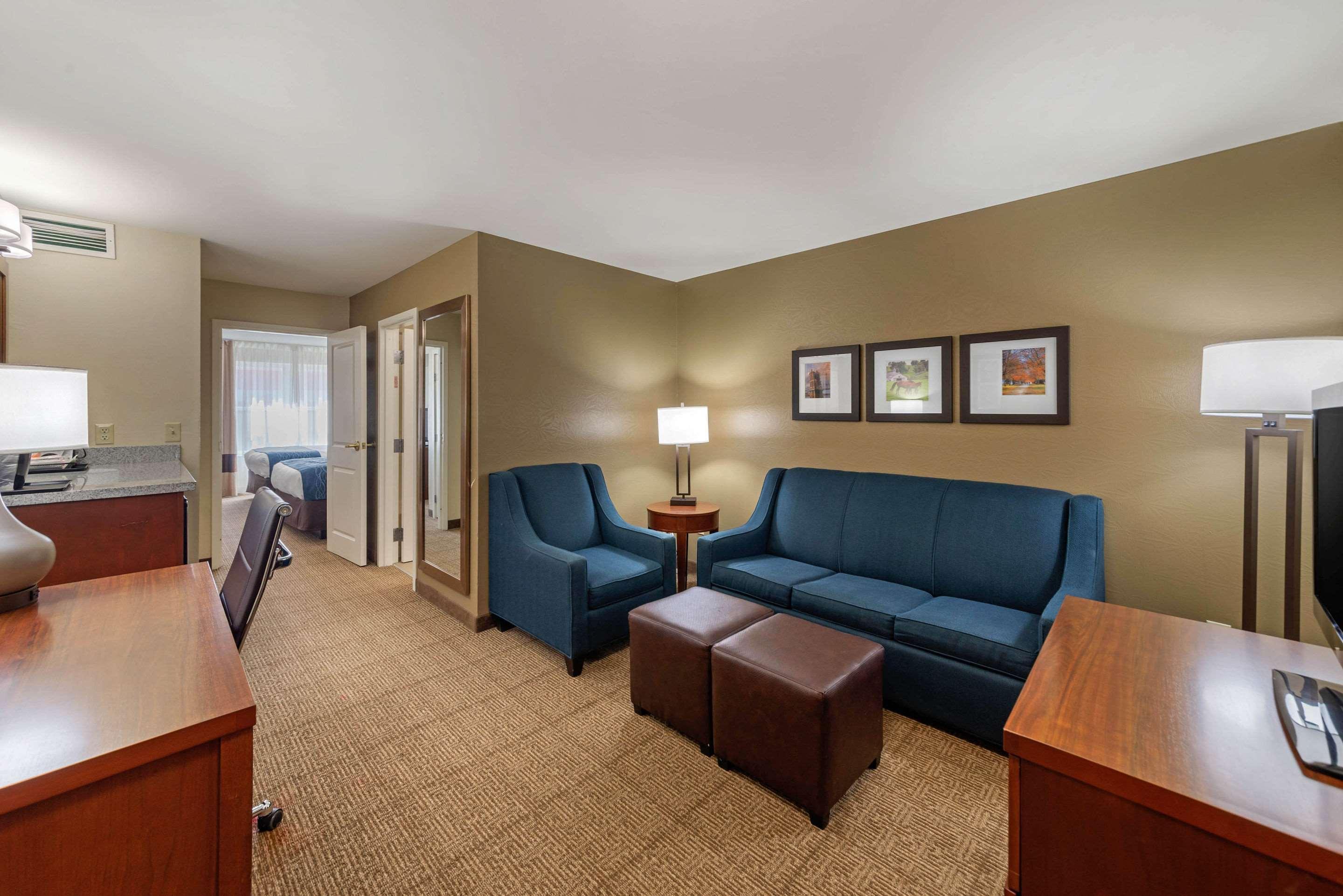 Comfort Inn & Suites Northern Kentucky Wilder Exteriér fotografie