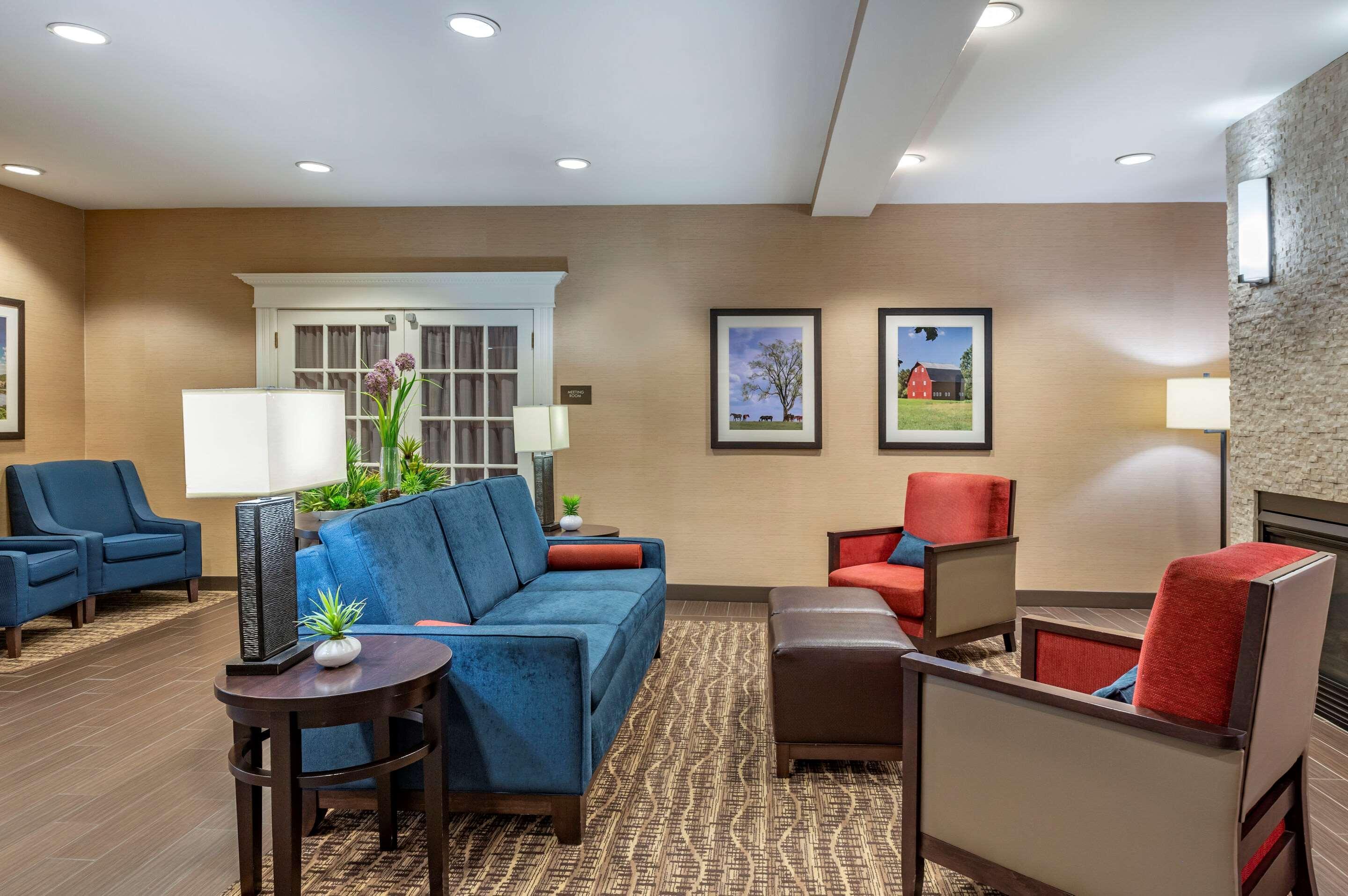 Comfort Inn & Suites Northern Kentucky Wilder Exteriér fotografie